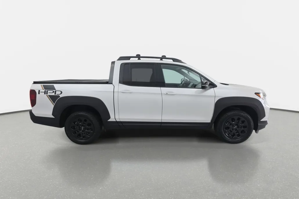 2022 Honda Ridgeline Black Edition photo 1