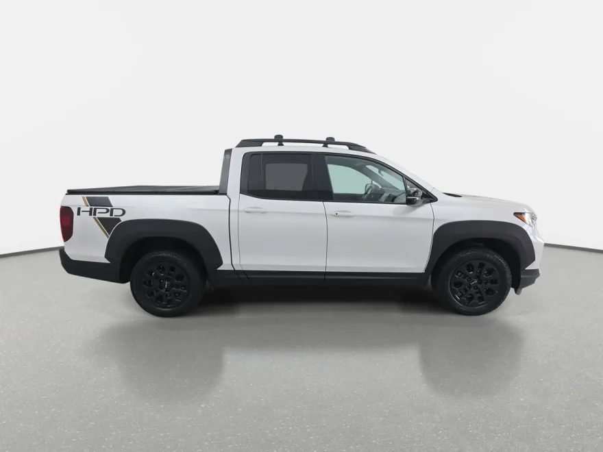2022 Honda Ridgeline Black Edition photo 1