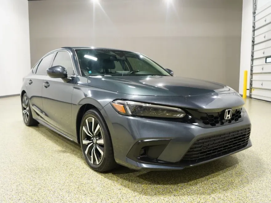 2022 Honda Civic EX-L Hatchback photo 1