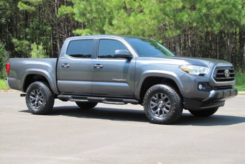 2020 Toyota Tacoma SR5 photo 1