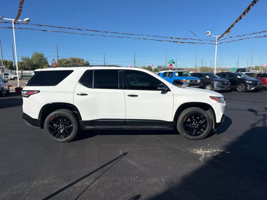 2019 Chevrolet Traverse Premier photo 1