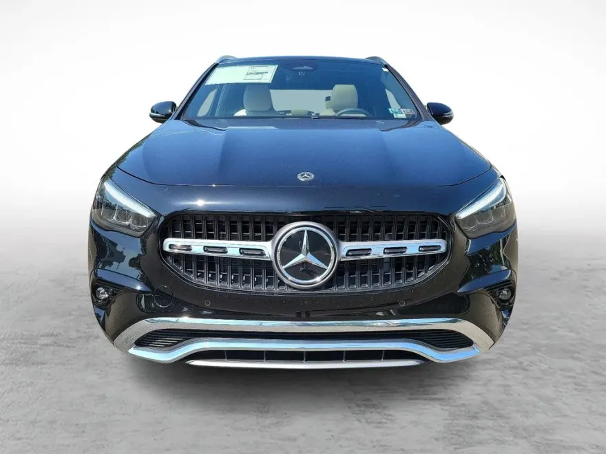 2025 Mercedes Benz GLA 250 4MATIC photo 1