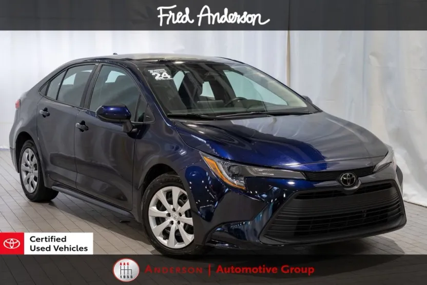 2024 Toyota Corolla LE photo 1