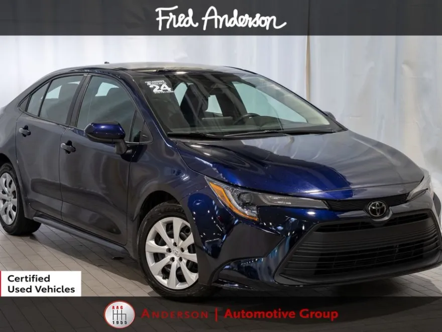 2024 Toyota Corolla LE photo 1