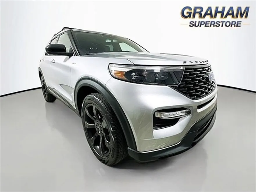 2022 Ford Explorer ST-Line photo 1