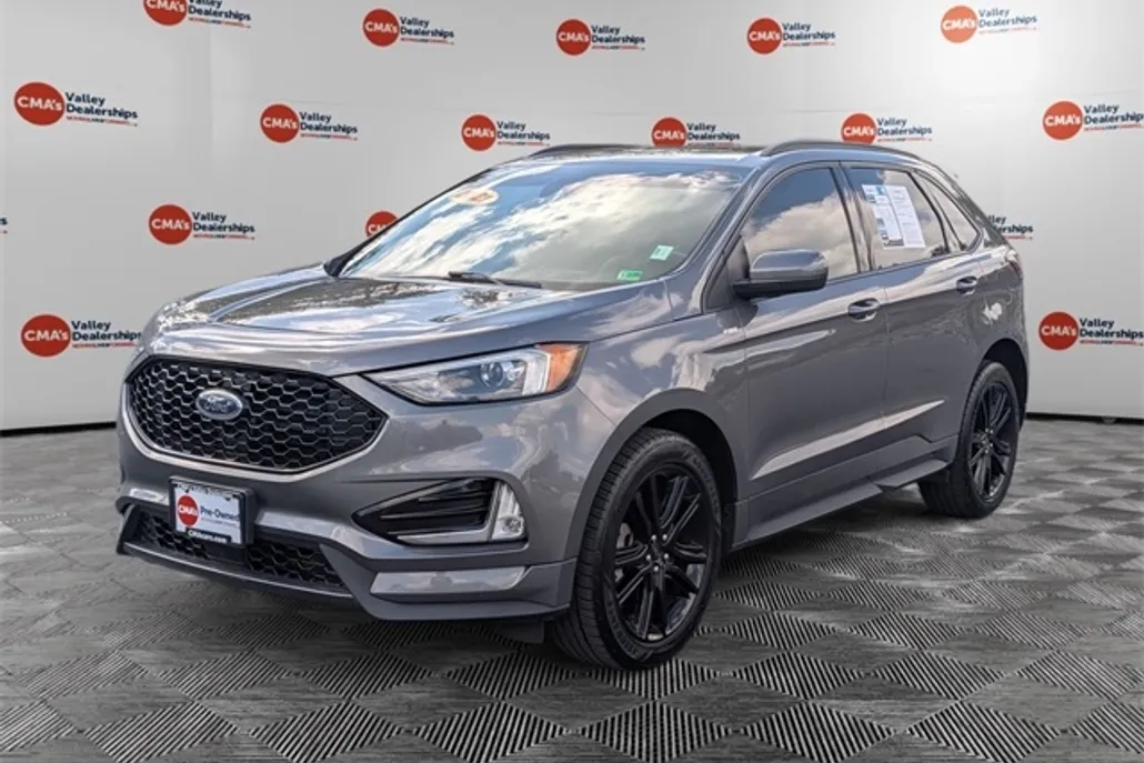 2021 Ford Edge ST photo 1