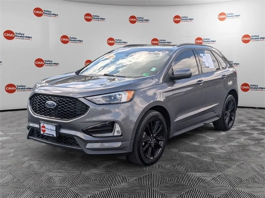 2021 Ford Edge ST photo 1