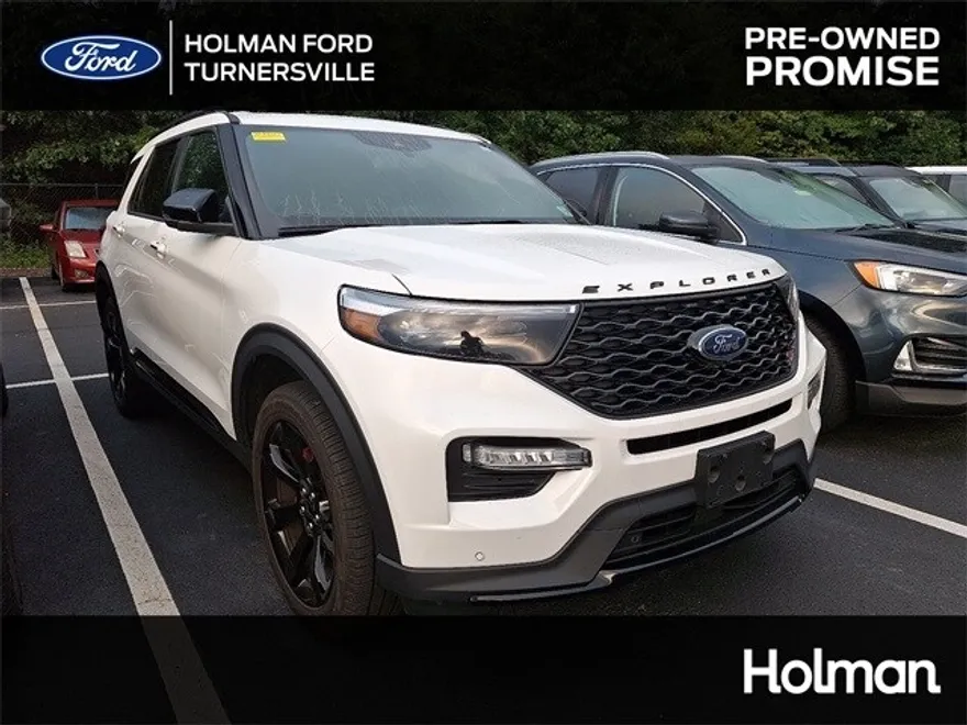 2023 Ford Explorer ST photo 1