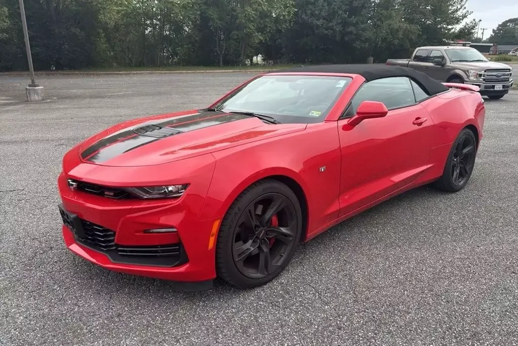 2024 Chevrolet Camaro 2SS photo 1