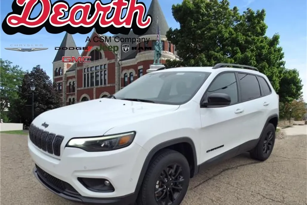2023 Jeep Cherokee Altitude Lux photo 1