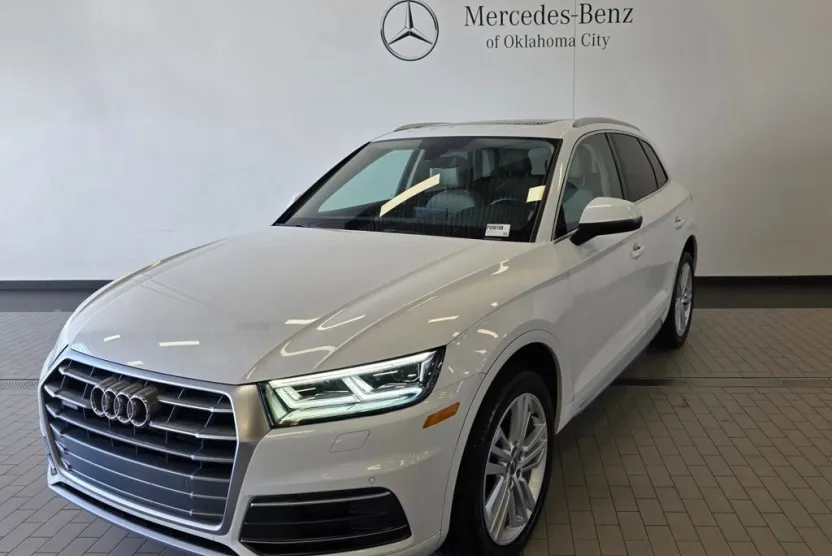 2018 Audi Q5 Premium Plus photo 1