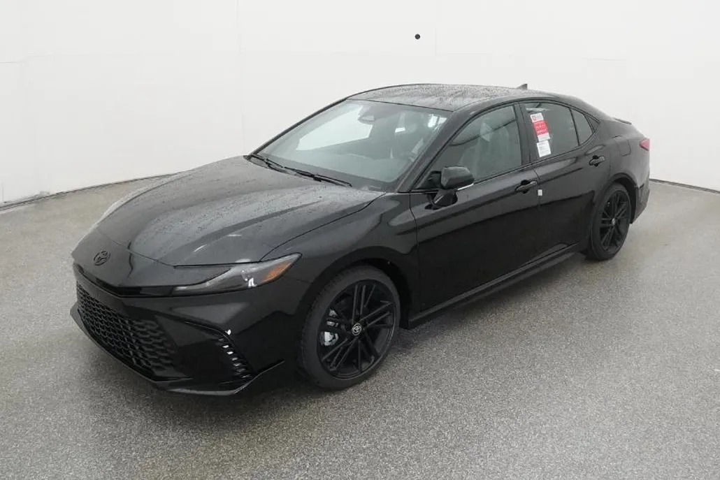 2026 Toyota Camry photo 1