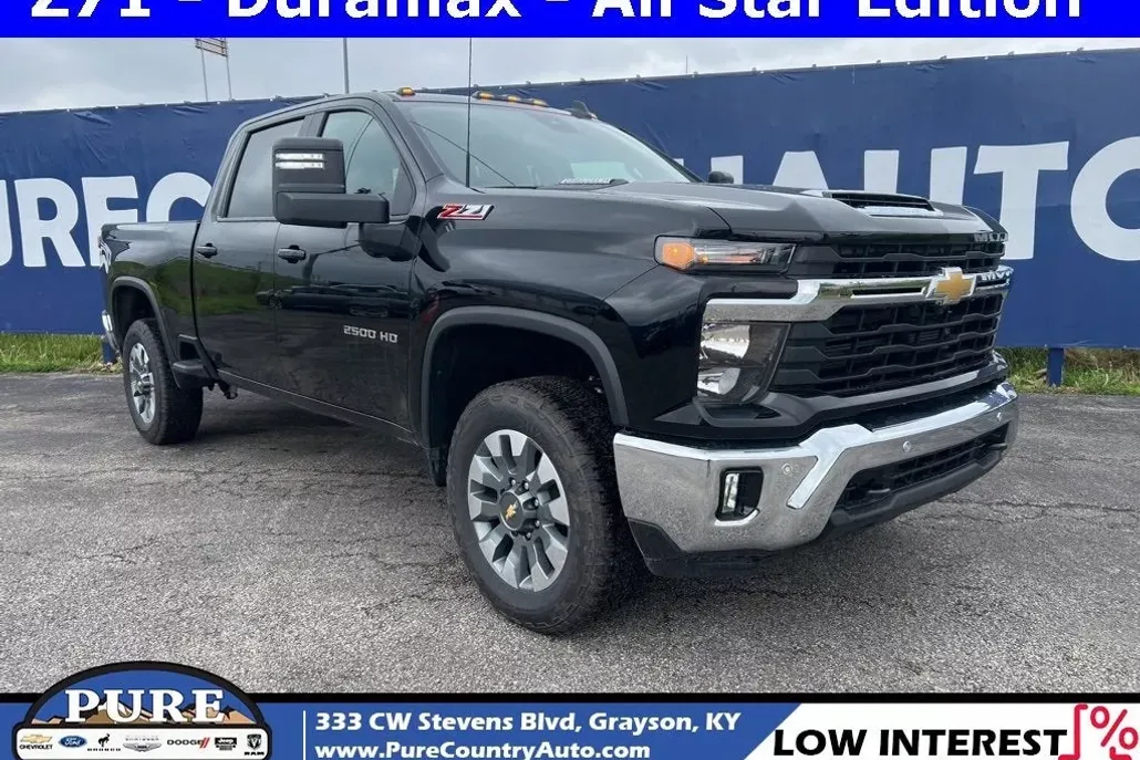 2025 Chevrolet Silverado LT photo 1