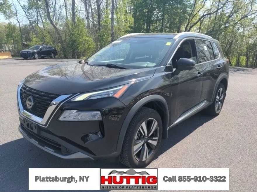 2022 Nissan Rogue SL photo 1