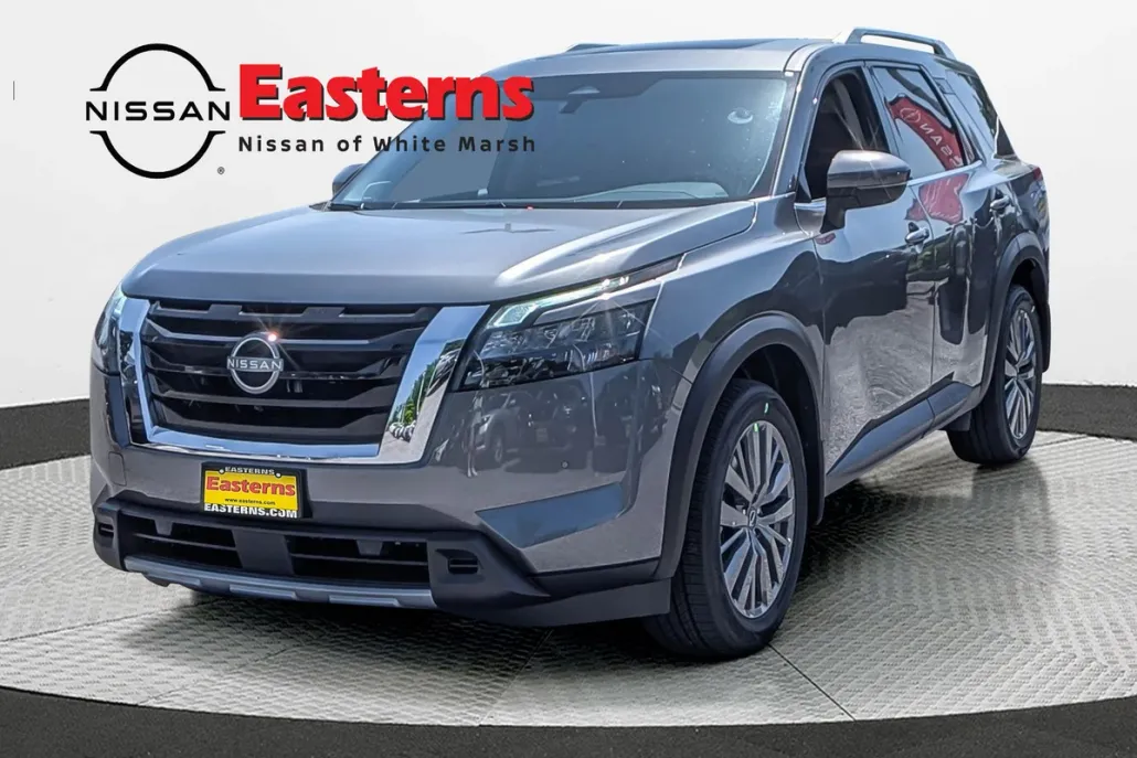 2025 Nissan Pathfinder SV photo 1
