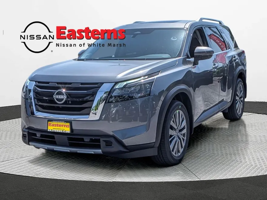 2025 Nissan Pathfinder SV photo 1