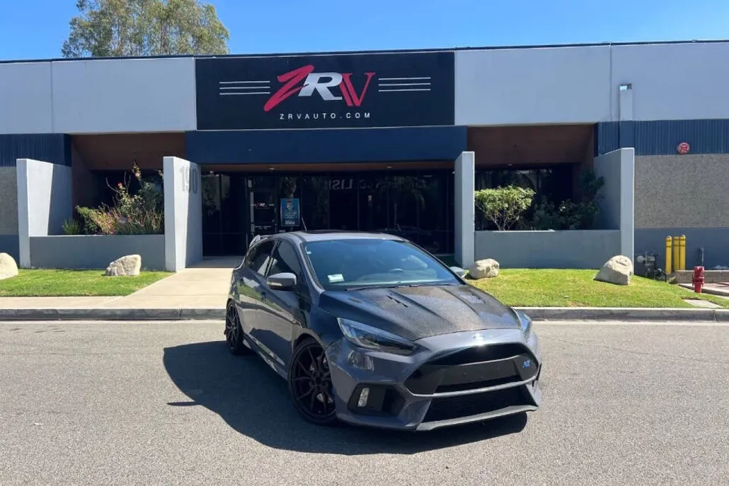 2017 Ford Focus RS photo 1