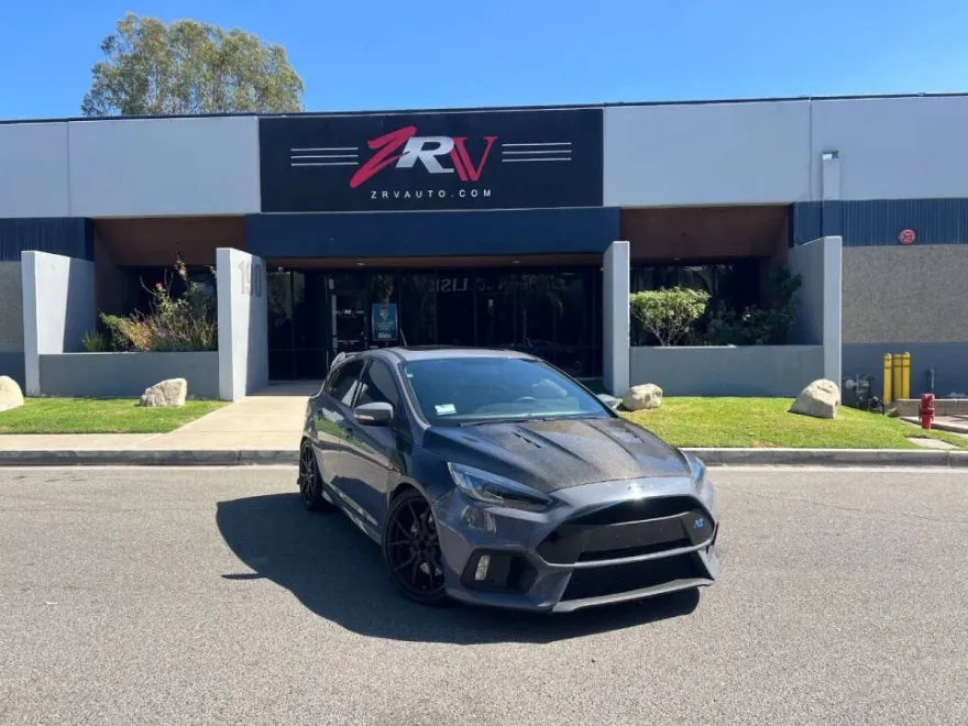 2017 Ford Focus RS photo 1