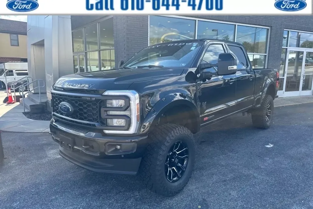 2024 Ford F-250 photo 1
