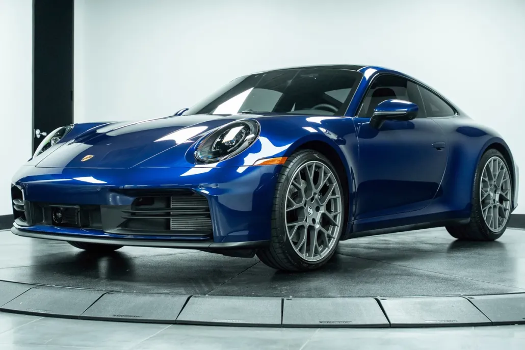 2025 Porsche 911 photo 1
