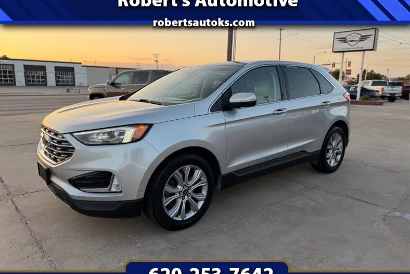 2019 Ford Edge Titanium photo 1