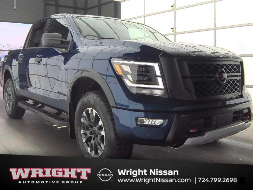 2024 Nissan Titan PRO-4X Crew Cab photo 1