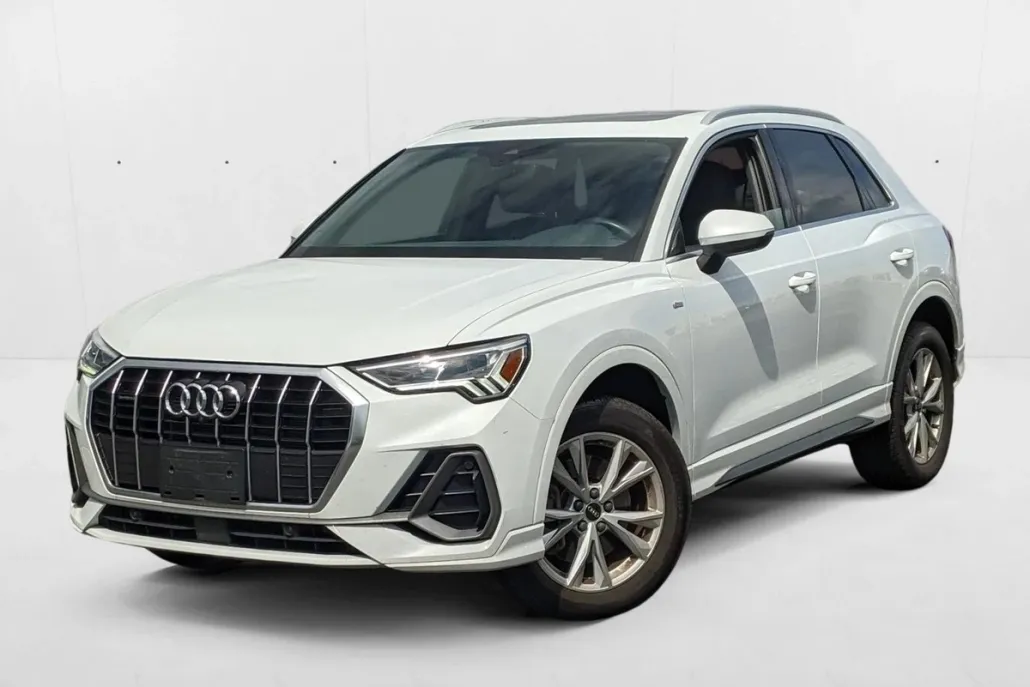 2022 Audi Q3 S line Premium Plus 45 TFSI photo 1