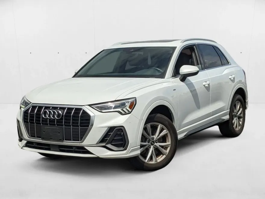 2022 Audi Q3 S line Premium Plus 45 TFSI photo 1
