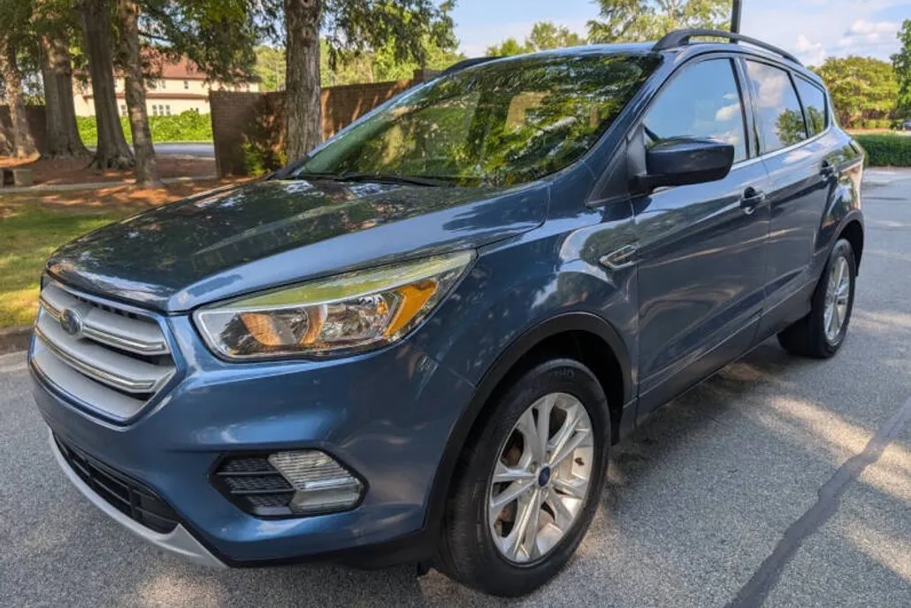 2018 Ford Escape SE photo 1