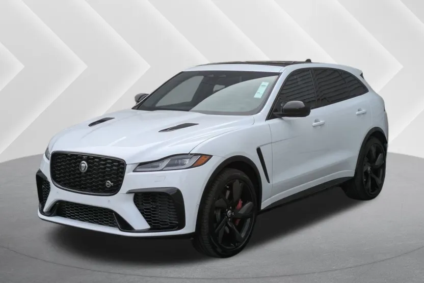 2026 Jaguar F-PACE SVR photo 1