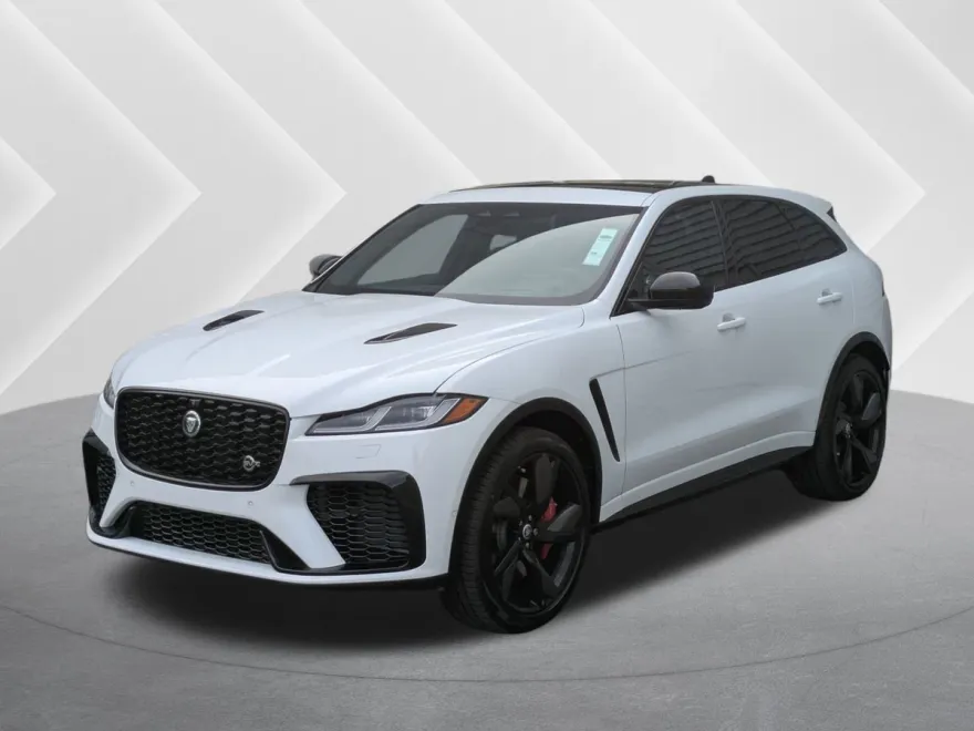2026 Jaguar F-PACE SVR photo 1
