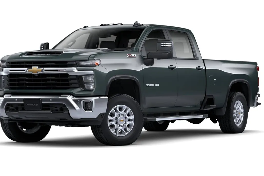 2025 Chevrolet Silverado 3500HD LT photo 1