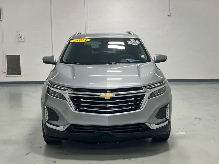 2024 Chevrolet Equinox Premier photo 1