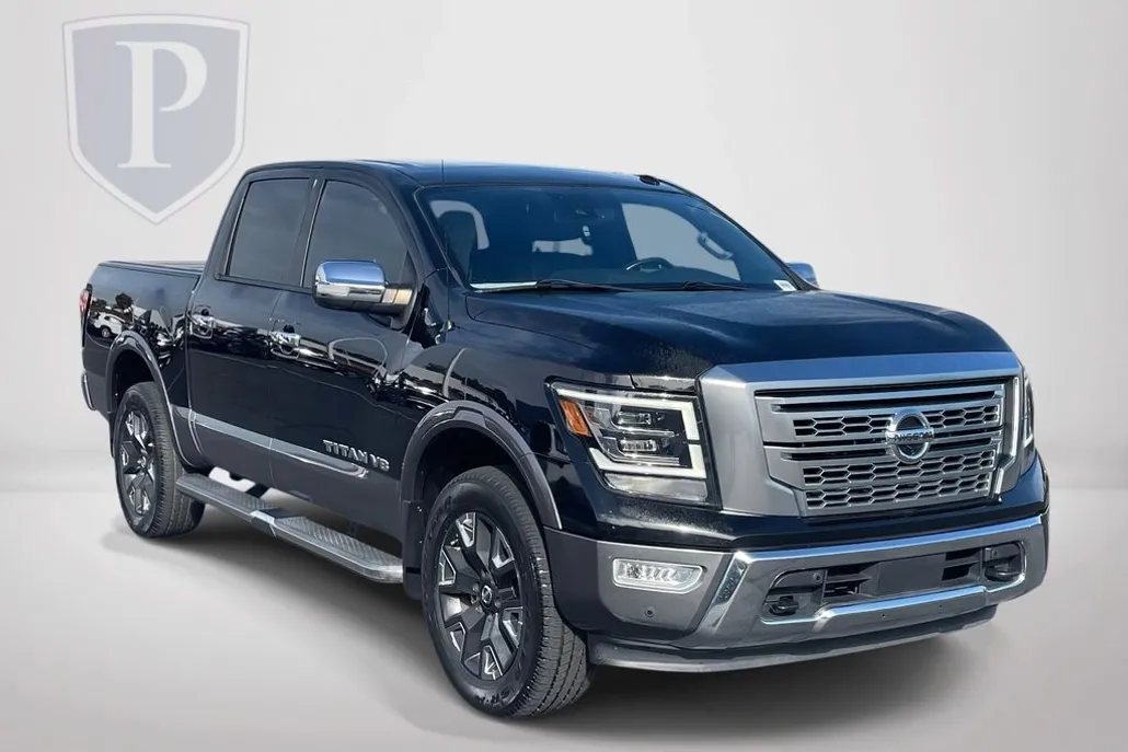2020 Nissan Titan Platinum Reserve photo 1