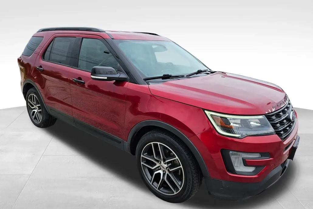 2017 Ford Explorer Sport photo 1
