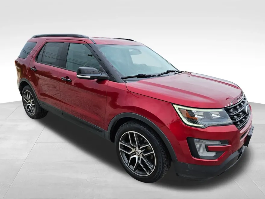 2017 Ford Explorer Sport photo 1