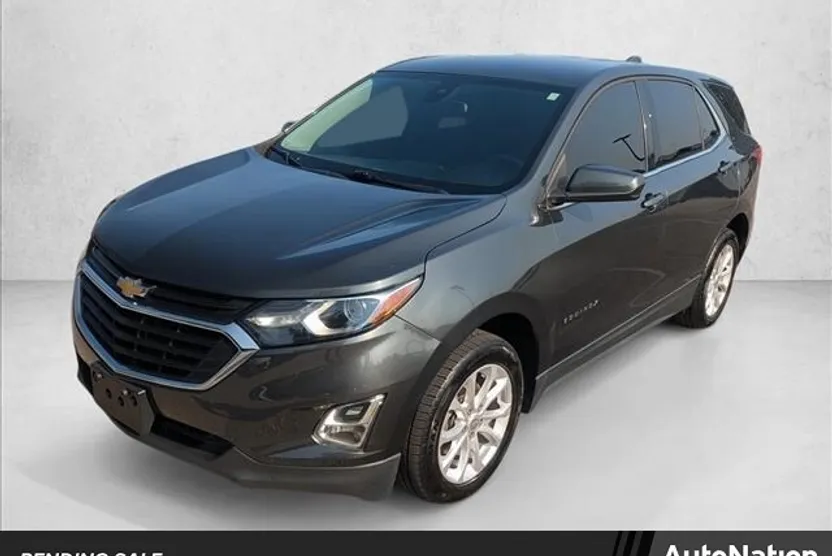 2020 Chevrolet Equinox LT photo 1