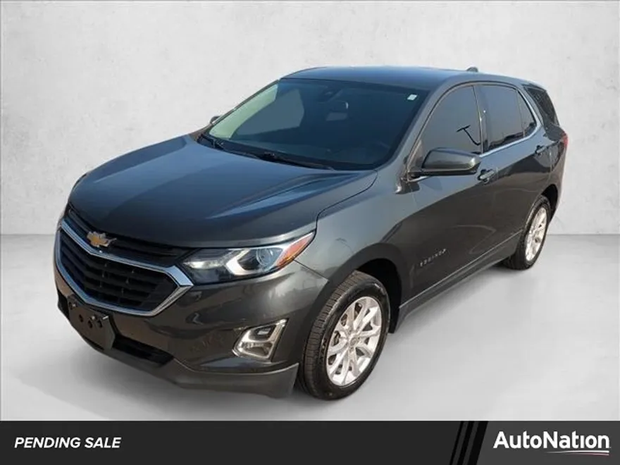 2020 Chevrolet Equinox LT photo 1