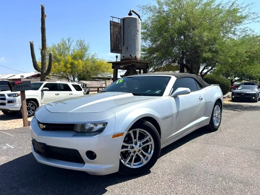 2015 Chevrolet Camaro 1LT photo 1