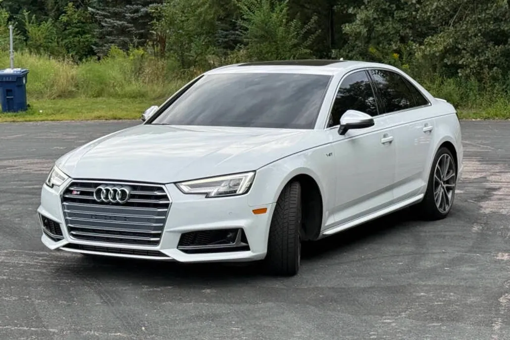 2018 Audi S4 Base Prestige photo 1