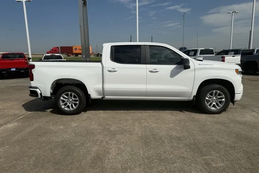 2026 Chevrolet Silverado RST photo 1