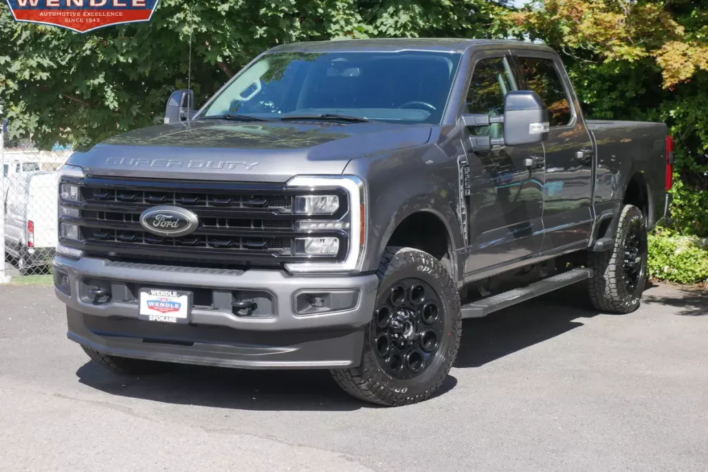 2024 Ford F-250 Lariat photo 1