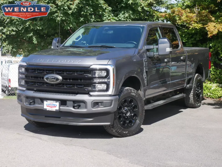 2024 Ford F-250 Lariat photo 1