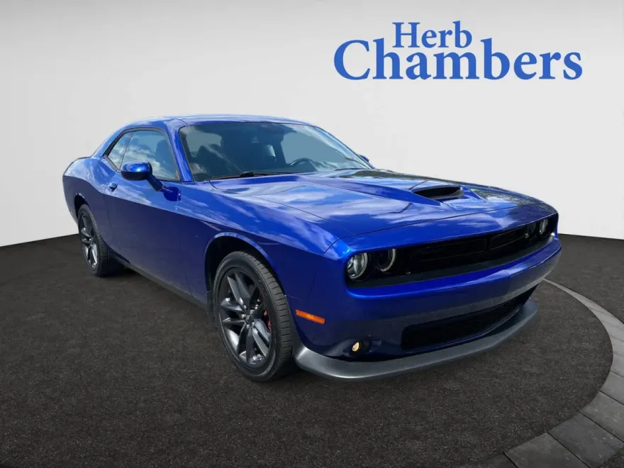 2022 Dodge Challenger GT photo 1