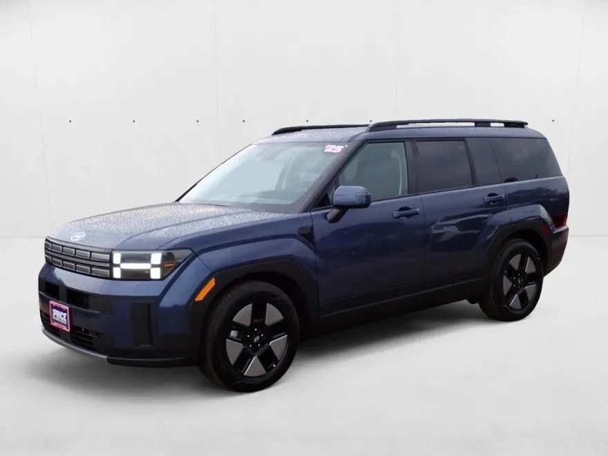 2025 Hyundai Santa Fe SEL photo 1