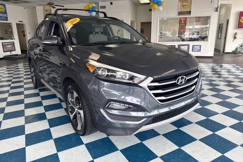 2018 Hyundai Tucson Value photo 1