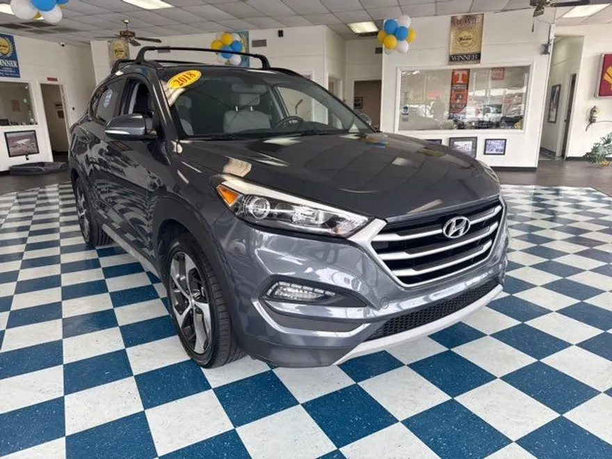 2018 Hyundai Tucson Value photo 1