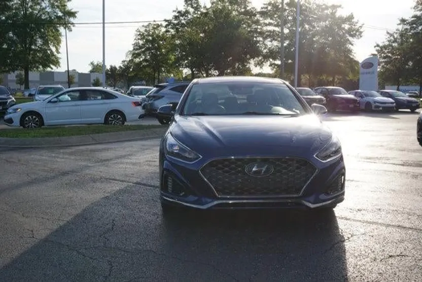 2018 Hyundai Sonata Limited photo 1