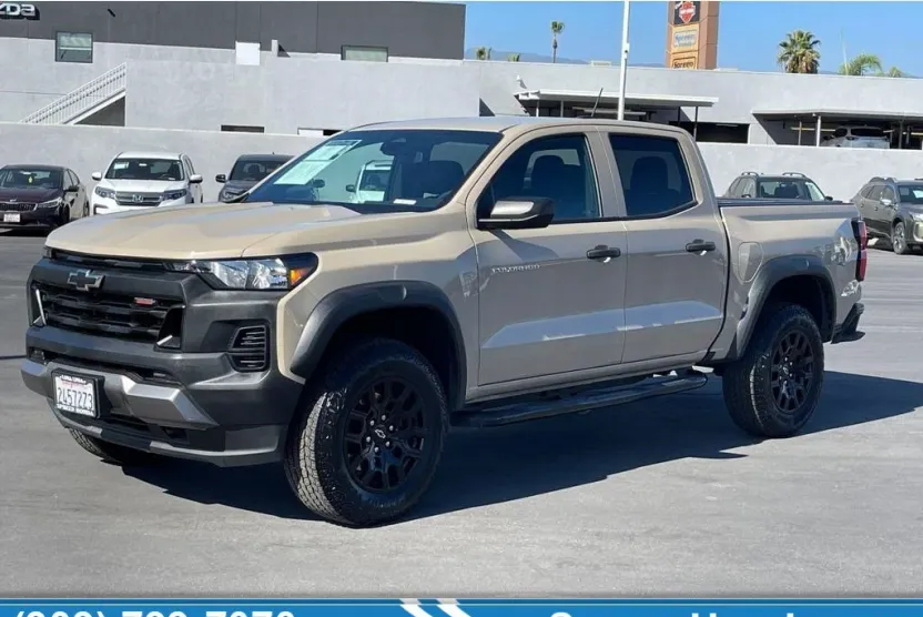 2024 Chevrolet Colorado Trail Boss photo 1