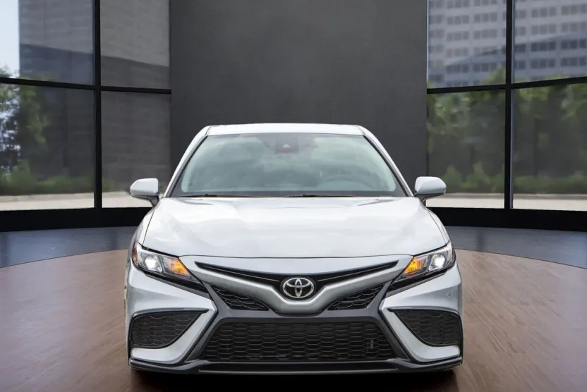 2021 Toyota Camry SE photo 1